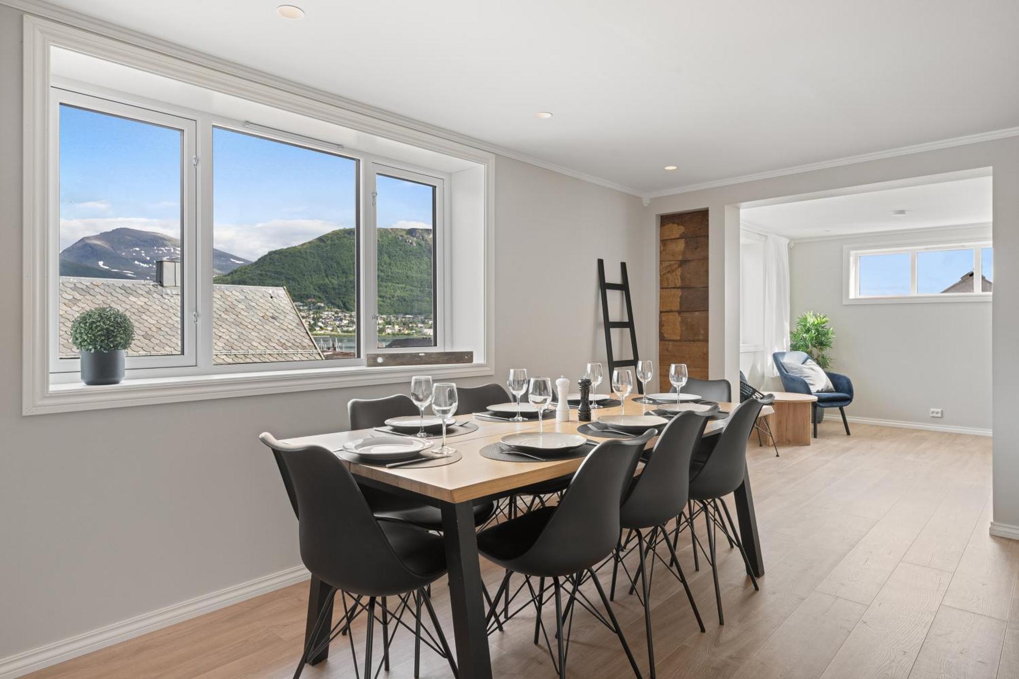 Arctic Homes - Historical Tromso House With View Tromsø Exterior foto